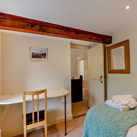 4 Bed In Row G0083 Holiday home *