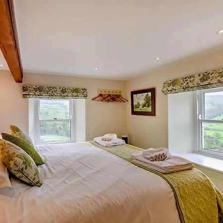 4 Bed In Row G0083