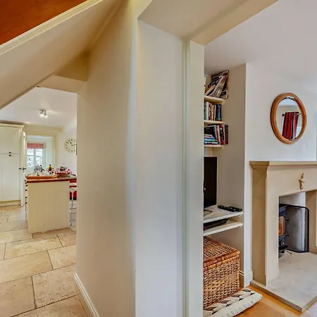 4 Bed In Row G0083 * Feetham